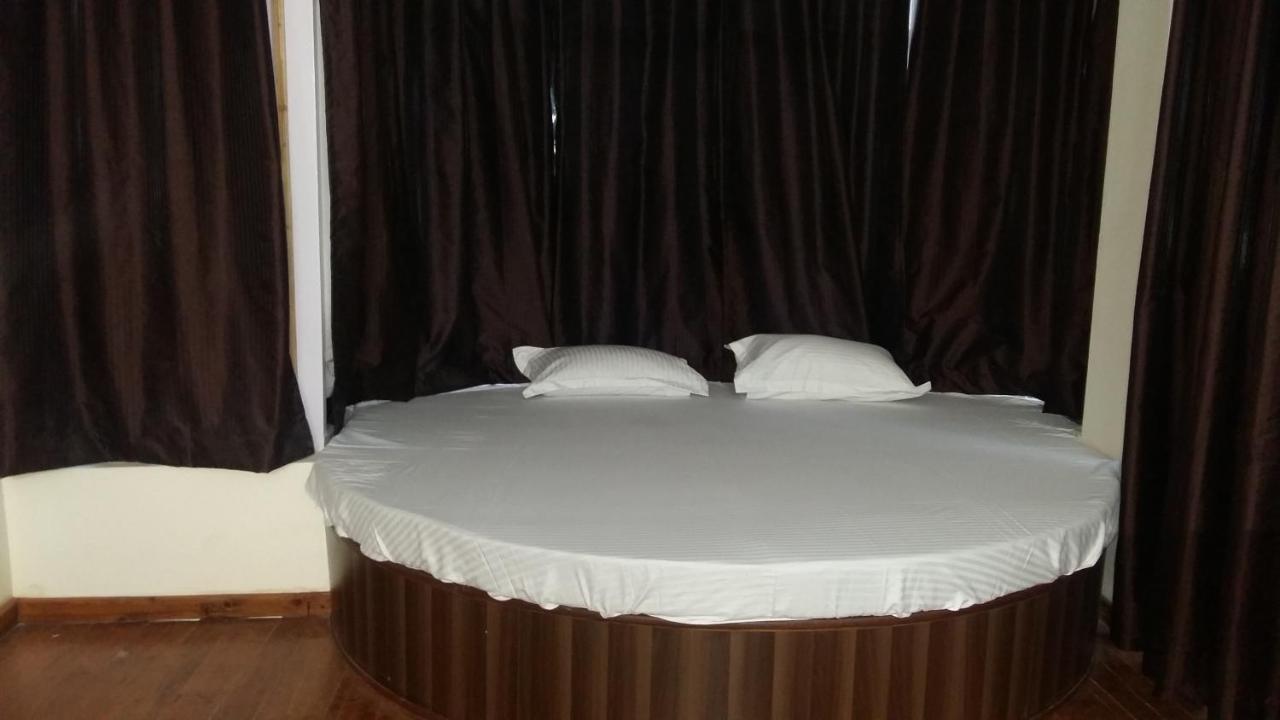 Hotel Le Talbot Σίμλα Εξωτερικό φωτογραφία